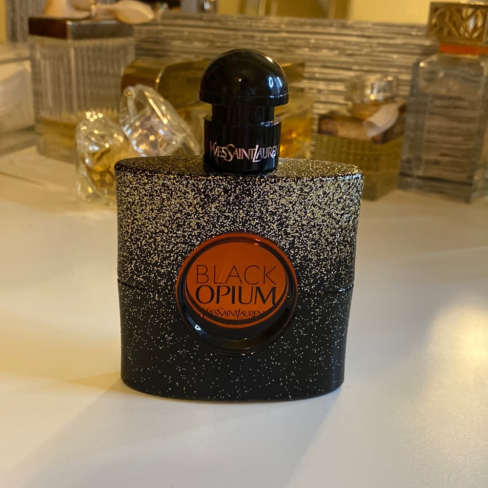 Yves Saint Laurent Black Opium EauDeParfum 1.6 oz